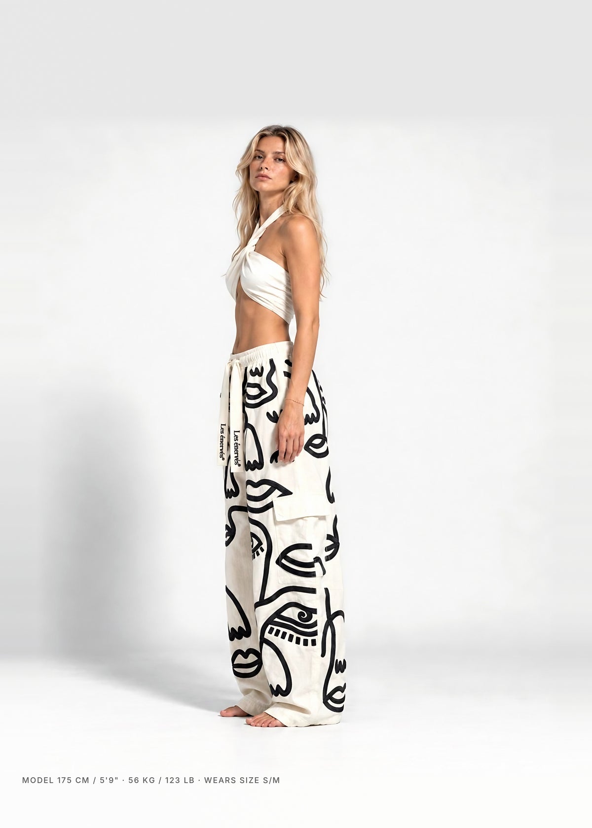 Siam Oversize Mid Rise Ink - Women worn by model 175 cm / 5'9", wears size S/M - MAISON LES ÉNERVÉS
