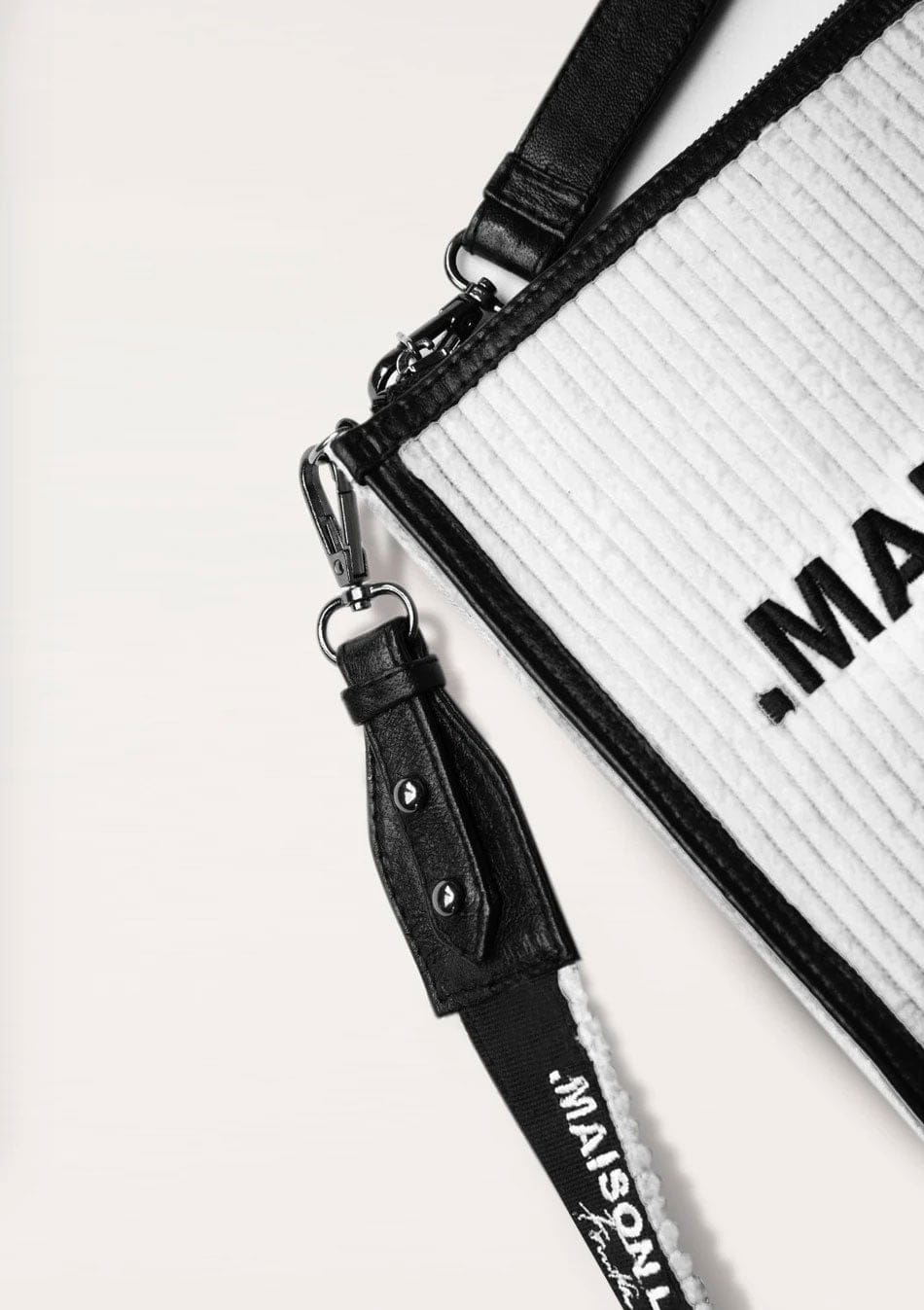 Milano Clutch - Blanc - .MAISON LES ÉNERVÉS | Prêt-à-porter | Official online store